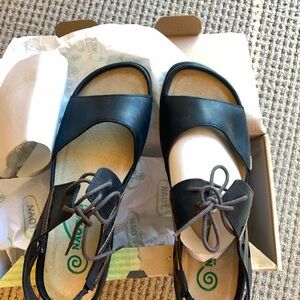 Naot Mangere Sandals Women Size 7 NWT!